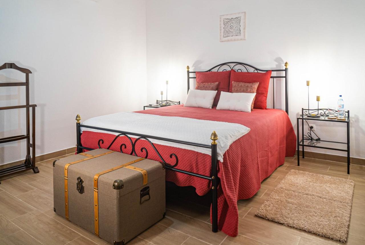 Bed and Breakfast Tapada Do Chafariz Estremoz Exterior foto